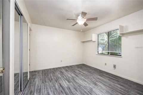 Condominio en venta en Gainesville, Florida, 2 dormitorios, 81.2 m2 № 1560052 - foto 3