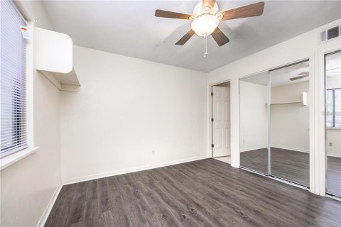 Condominio en venta en Gainesville, Florida, 2 dormitorios, 81.2 m2 № 1560052 - foto 18