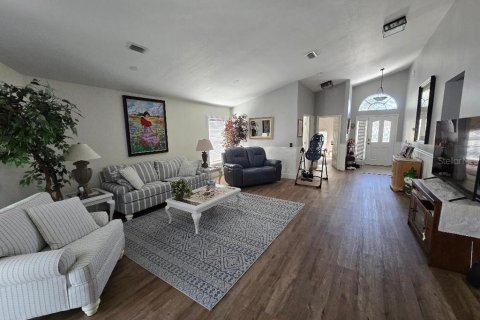 House in Riverview, Florida 3 bedrooms, 177.07 sq.m. № 1608798 - photo 9