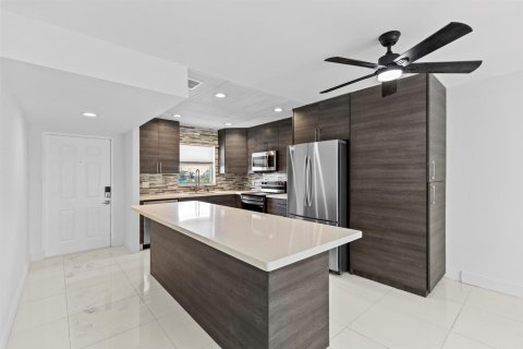 Copropriété à vendre à Oakland Park, Floride: 2 chambres, 92.9 m2 № 2083063 - photo 4