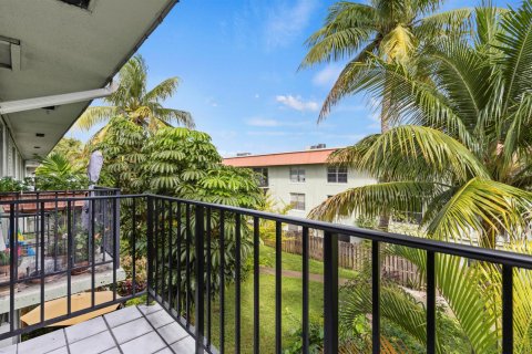 Copropriété à vendre à Oakland Park, Floride: 2 chambres, 92.9 m2 № 2083063 - photo 25