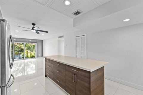 Copropriété à vendre à Oakland Park, Floride: 2 chambres, 92.9 m2 № 2083063 - photo 6