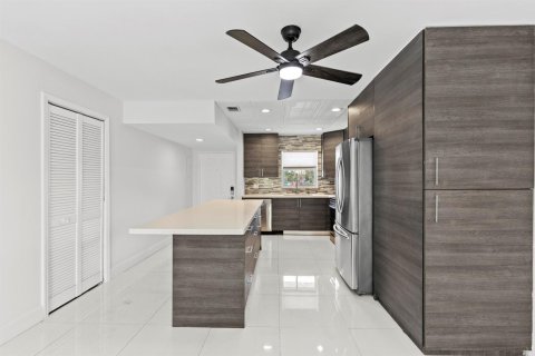 Copropriété à vendre à Oakland Park, Floride: 2 chambres, 92.9 m2 № 2083063 - photo 5
