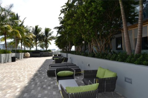 Condominio en alquiler en Aventura, Florida, 2 dormitorios № 1980296 - foto 11