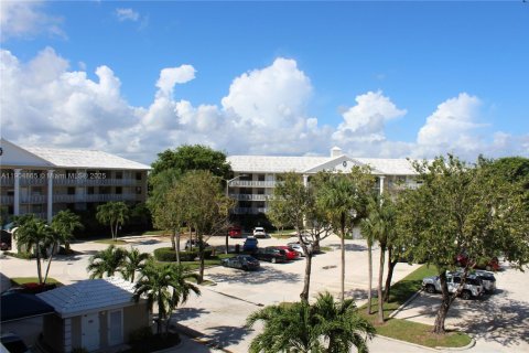 Купить кондоминиум в Уэст-Палм-Бич, Флорида 2 спальни, 133.5м2, № 1956540 - фото 10