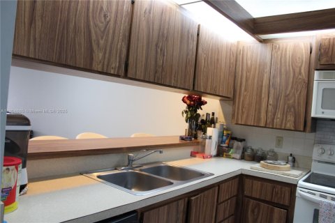 Купить кондоминиум в Уэст-Палм-Бич, Флорида 2 спальни, 133.5м2, № 1956540 - фото 6