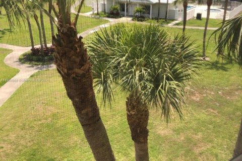 Купить кондоминиум в Уэст-Палм-Бич, Флорида 2 спальни, 133.5м2, № 1956540 - фото 18