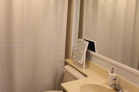 Купить кондоминиум в Уэст-Палм-Бич, Флорида 2 спальни, 133.5м2, № 1956540 - фото 13