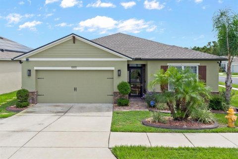 Casa en venta en Winter Haven, Florida, 4 dormitorios, 169.83 m2 № 1900996 - foto 1