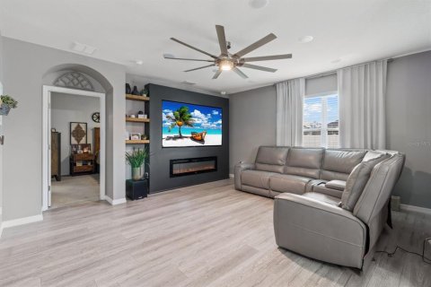 Casa en venta en Winter Haven, Florida, 4 dormitorios, 169.83 m2 № 1900996 - foto 25