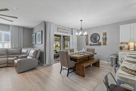 Casa en venta en Winter Haven, Florida, 4 dormitorios, 169.83 m2 № 1900996 - foto 22