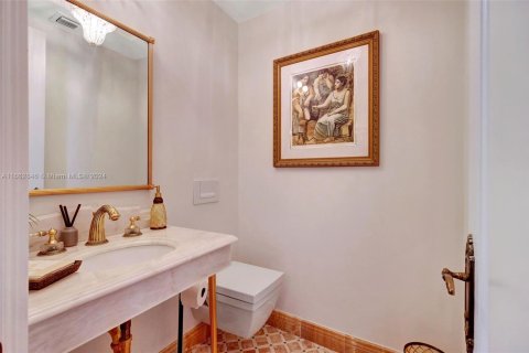 Condominio en venta en Bal Harbour, Florida, 3 dormitorios, 184.88 m2 № 1727156 - foto 16