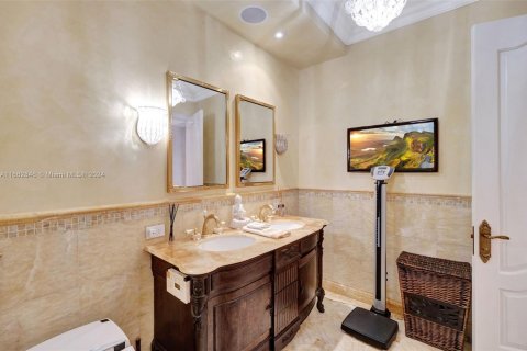 Condominio en venta en Bal Harbour, Florida, 3 dormitorios, 184.88 m2 № 1727156 - foto 18