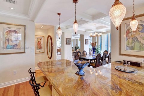 Condominio en venta en Bal Harbour, Florida, 3 dormitorios, 184.88 m2 № 1727156 - foto 14