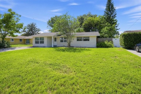 Casa en Port Richey, Florida 3 dormitorios, 121.05 m2 № 2371920