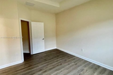 Adosado en alquiler en Homestead, Florida, 3 dormitorios, 152.55 m2 № 1960357 - foto 19