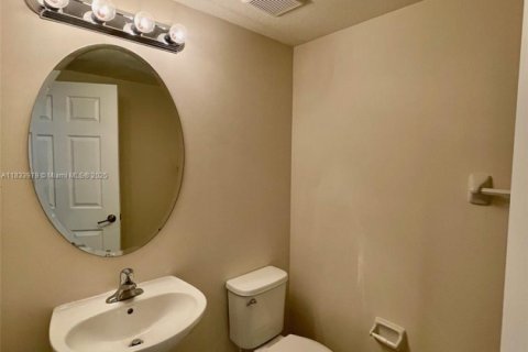 Adosado en alquiler en Homestead, Florida, 3 dormitorios, 152.55 m2 № 1960357 - foto 14