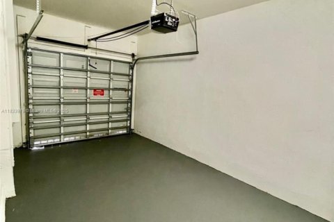 Adosado en alquiler en Homestead, Florida, 3 dormitorios, 152.55 m2 № 1960357 - foto 25