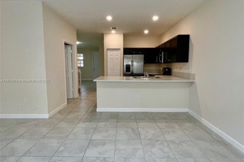 Adosado en alquiler en Homestead, Florida, 3 dormitorios, 152.55 m2 № 1960357 - foto 11