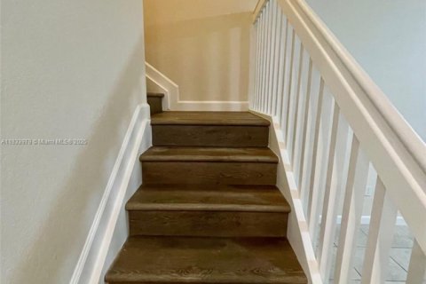 Adosado en alquiler en Homestead, Florida, 3 dormitorios, 152.55 m2 № 1960357 - foto 15