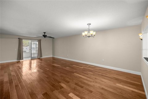 Condo in Ocala, Florida, 2 bedrooms  № 1677690 - photo 17
