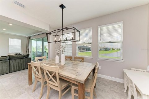 Villa ou maison à vendre à Bradenton, Floride: 5 chambres, 377.55 m2 № 1902787 - photo 8