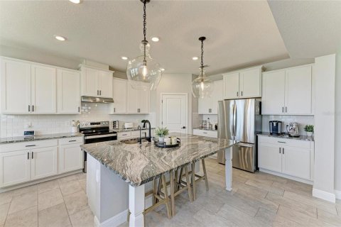 Villa ou maison à vendre à Bradenton, Floride: 5 chambres, 377.55 m2 № 1902787 - photo 5