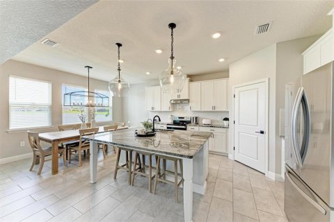 Villa ou maison à vendre à Bradenton, Floride: 5 chambres, 377.55 m2 № 1902787 - photo 6