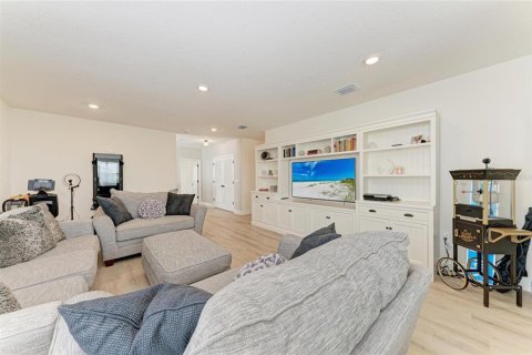 Villa ou maison à vendre à Bradenton, Floride: 5 chambres, 377.55 m2 № 1902787 - photo 16