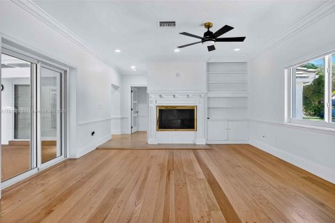 Villa ou maison à louer à Palmetto Bay, Floride: 4 chambres, 266.91 m2 № 1974833 - photo 13