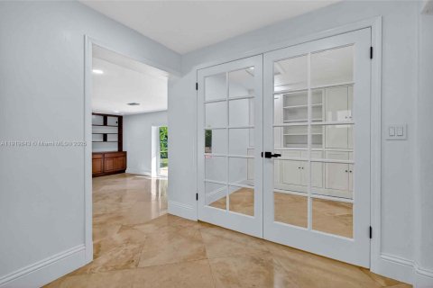 Villa ou maison à louer à Palmetto Bay, Floride: 4 chambres, 266.91 m2 № 1974833 - photo 21