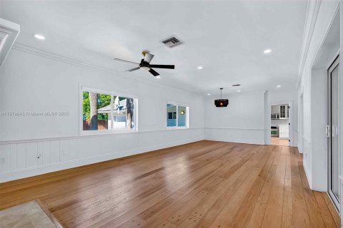 Villa ou maison à louer à Palmetto Bay, Floride: 4 chambres, 266.91 m2 № 1974833 - photo 14