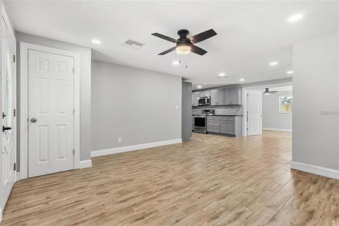 Villa ou maison à vendre à Seminole, Floride: 3 chambres, 130.06 m2 № 2408137 - photo 5
