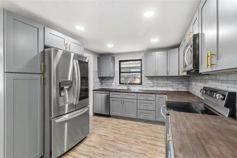 Villa ou maison à vendre à Seminole, Floride: 3 chambres, 130.06 m2 № 2408137 - photo 3