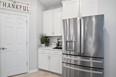 Casa en alquiler en Wesley Chapel, Florida, 4 dormitorios, 251.67 m2 № 2167728 - foto 16