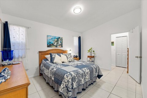 Casa en venta en Homestead, Florida, 4 dormitorios, 173.08 m2 № 1945396 - foto 17