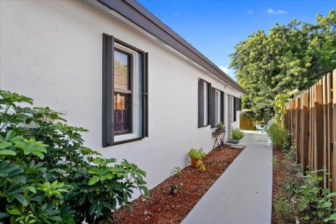 Casa en venta en Homestead, Florida, 4 dormitorios, 173.08 m2 № 1945396 - foto 25