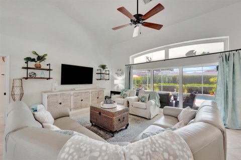 House in Sarasota, Florida 3 bedrooms, 206.52 sq.m. № 1842154 - photo 13