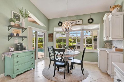 House in Sarasota, Florida 3 bedrooms, 206.52 sq.m. № 1842154 - photo 14