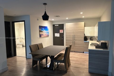 Купить кондоминиум в Холливуд, Флорида 1 спальня, 75.9м2, № 1957927 - фото 5