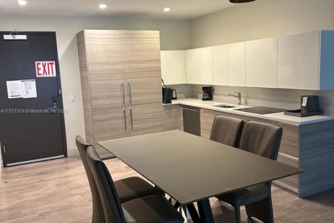 Купить кондоминиум в Холливуд, Флорида 1 спальня, 75.9м2, № 1957927 - фото 7