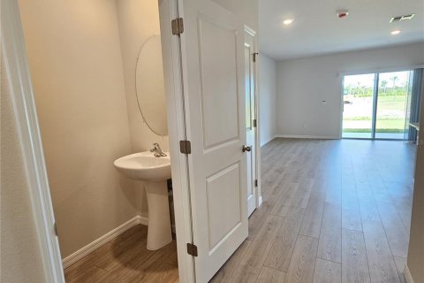 Touwnhouse à louer à Venice, Floride: 3 chambres, 136.01 m2 № 2416376 - photo 6