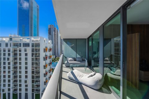 Apartamento en alquiler en Miami, Florida, 2 dormitorios, 99.68 m2 № 1944207 - foto 16