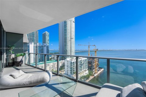 Apartamento en alquiler en Miami, Florida, 2 dormitorios, 99.68 m2 № 1944207 - foto 1