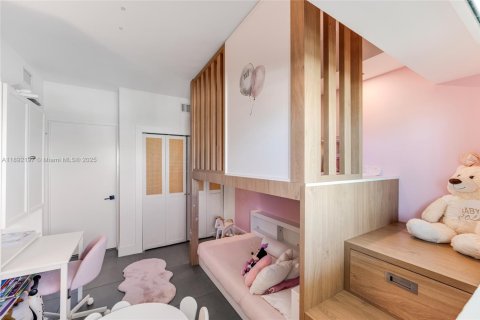 Apartamento en alquiler en Miami, Florida, 2 dormitorios, 99.68 m2 № 1944207 - foto 24