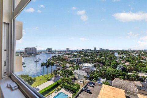 Copropriété à louer à Fort Lauderdale, Floride: 2 chambres, 114.27 m2 № 2078559 - photo 23