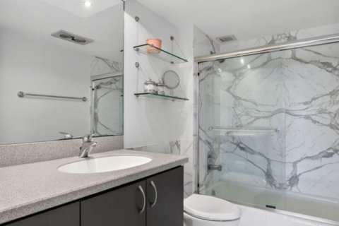 Copropriété à louer à Fort Lauderdale, Floride: 2 chambres, 114.27 m2 № 2078559 - photo 25
