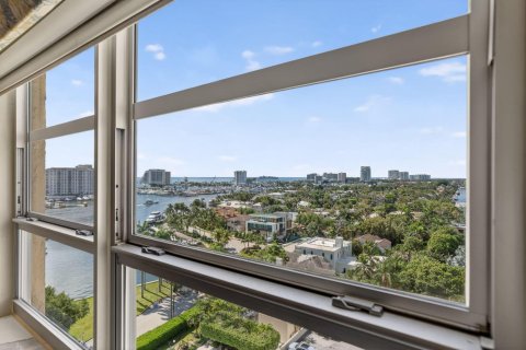 Copropriété à louer à Fort Lauderdale, Floride: 2 chambres, 114.27 m2 № 2078559 - photo 11