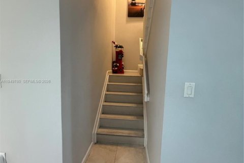 Снять в аренду таунхаус в Хомстед, Флорида 3 спальни, 127.09м2, № 2005547 - фото 11