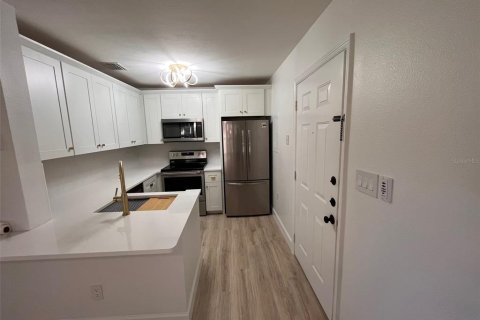 Copropriété à vendre à Sarasota, Floride: 1 chambre, 53.14 m2 № 2197339 - photo 4